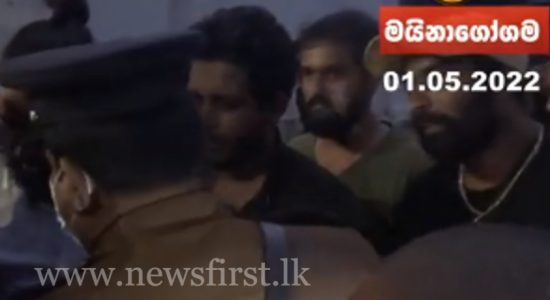Protestors & Cops in heated exchange at MynaGoGama (VIDEO)