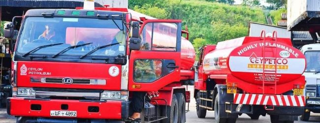 Divisional Secretaries step out from fuel process
