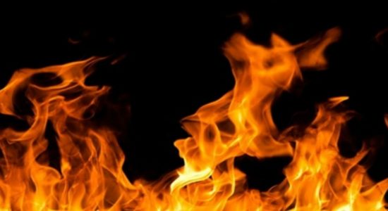 Fire destroys abandoned factory in Nawagattegama