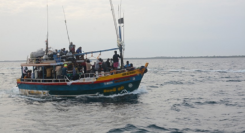 64 people detained by Navy for illegal migration attempt