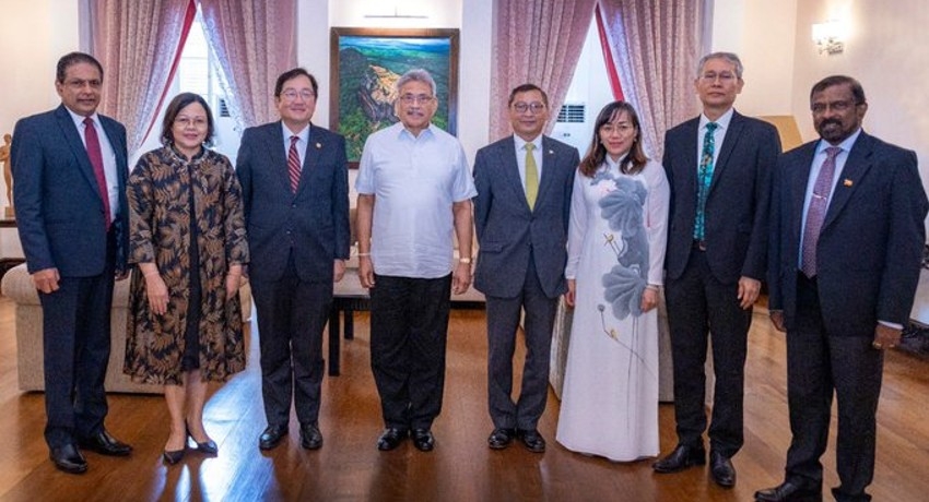 Diplomats from Southeast Asian Countries meet President