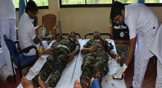 Army troops donate blood to Kilinochchi Hospital