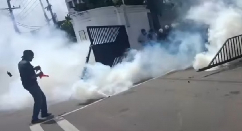 IUSF Protest tear gassed near Education Ministry