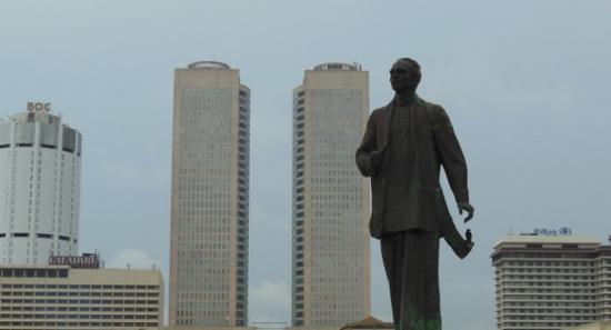 Court bars anyone from moving close to Bandaranaike Statue