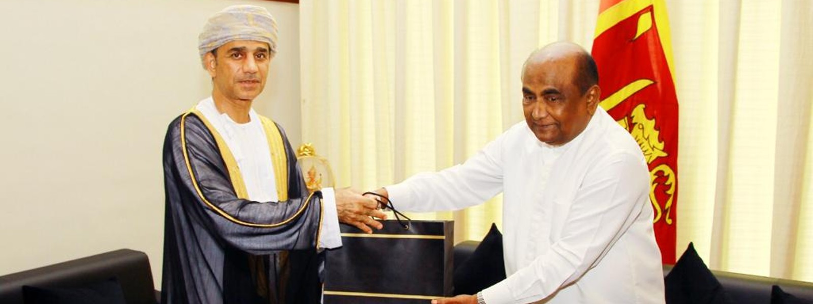Outgoing Omani Ambassador vows support strengthening of bilateral relations