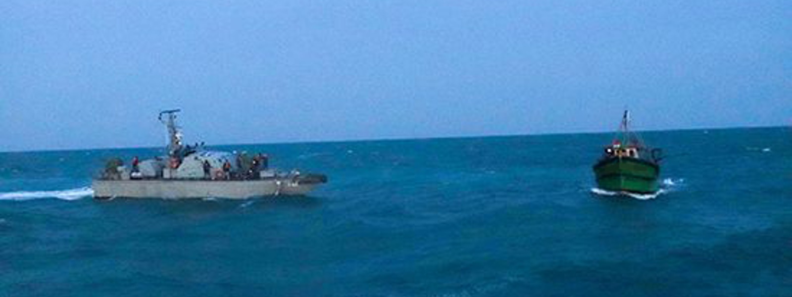 Navy nabs 5 Indian fishermen poaching in Sea of Sri Lanka