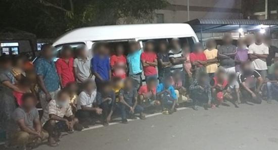 Navy arrests 47 on illegal migration attempt