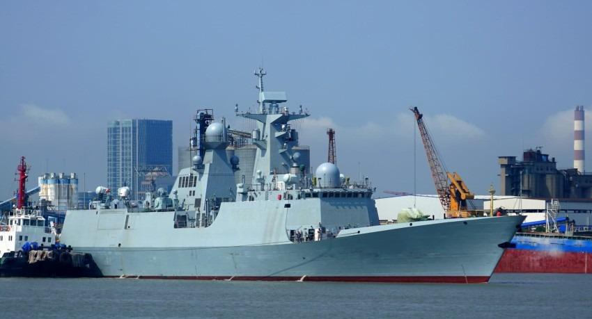 Pakistan Warship PNS Taimur arrives at port of Colombo