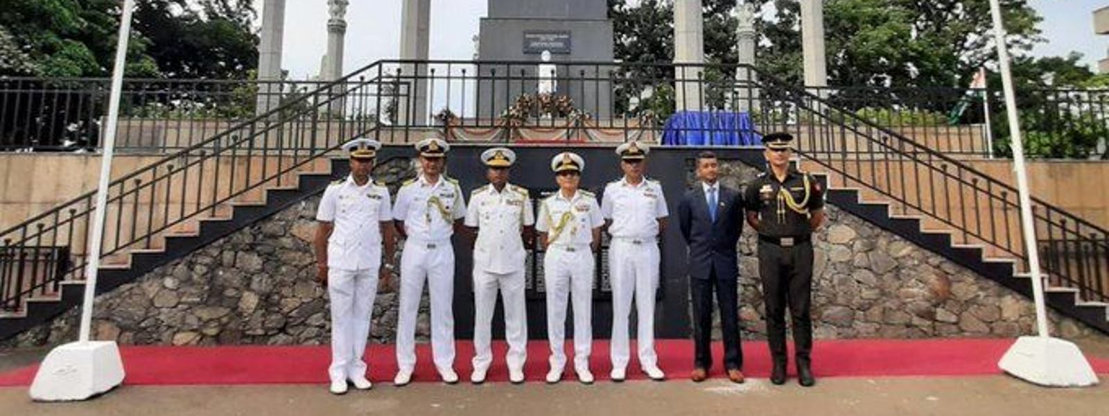 Vice Admiral of Indian Navy pays homage at memorial of Indian soldiers in Sri Lanka