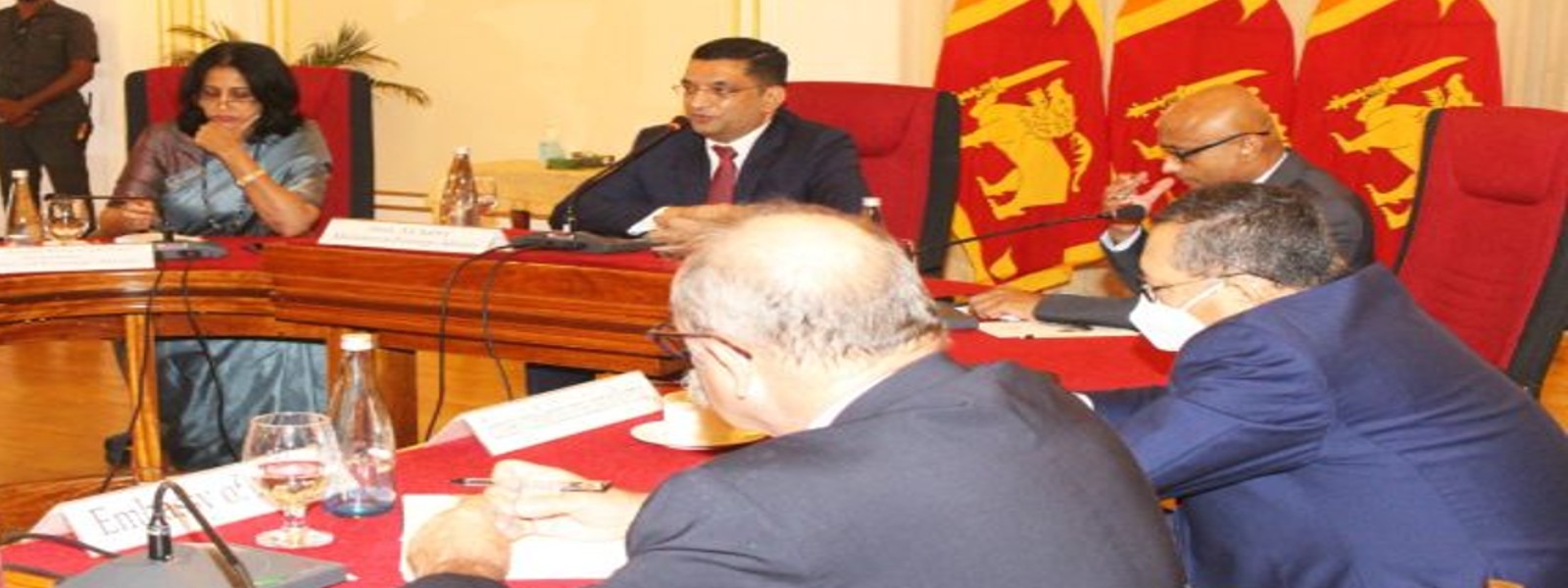 FM briefs diplomats in SL situation