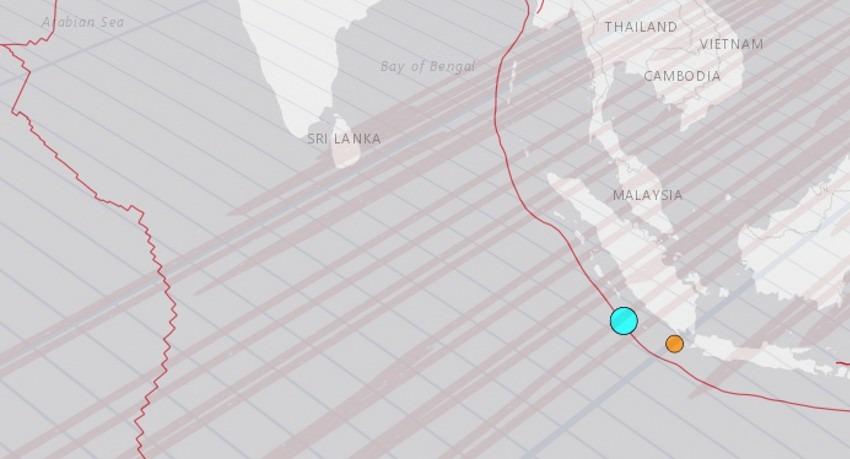 6.9 earthquakes have been reported off the coast of Indonesia