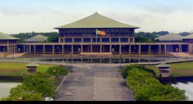 Independent MPs want to summon P'ment immediately