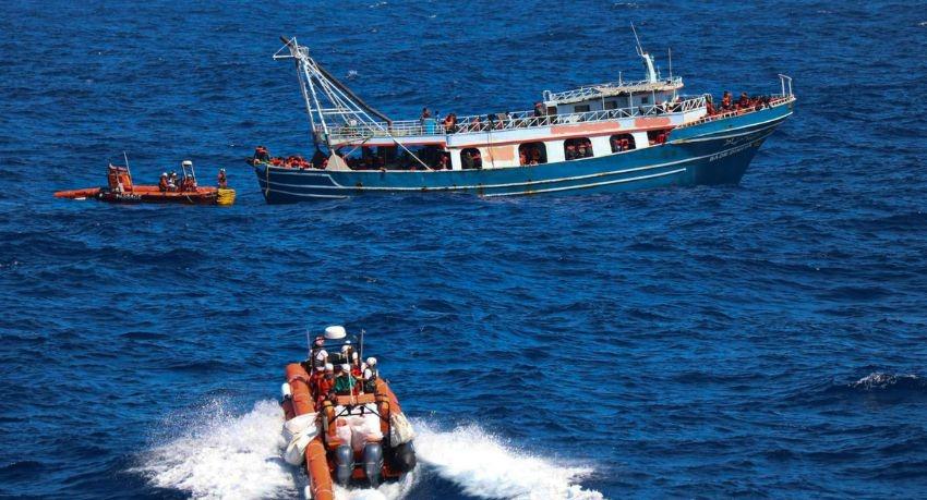 Migrant Rescues Doctors Without Borders rescues over 400 migrants including Sri Lankans ...