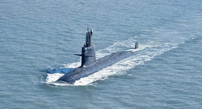 Indian Navy sub to reach Colombo on Monday (19)