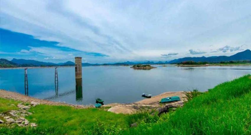 Farmers' concerns on Senanayake Samudraya project