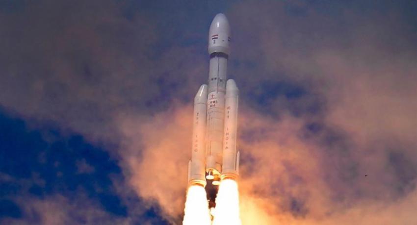 Russian Luna-25 spacecraft crashes on the moon