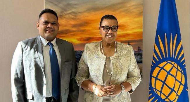 Sri Lanka discusses Debt Framework with CW Chief