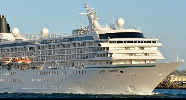 'Crystal Symphony' Docks in Trincomalee