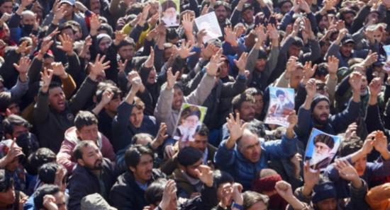 08 Killed During Protests At US Consulate, Karachi