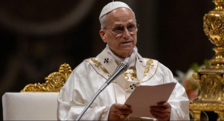 Pope Leo XIV Celebrates First Easter Vigil, Calls for Harmony and Peace ...