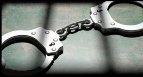 02 Chinese Arrested with Illegal Cigarettes