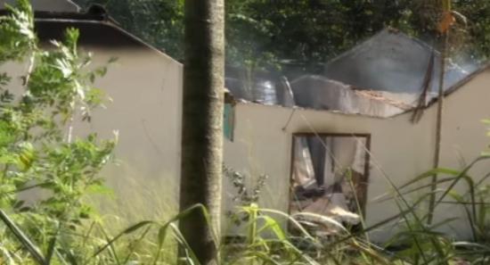 House Belonging To 'Thambili Lahiru' Set On Fire