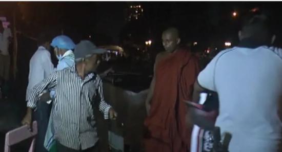 Satyagraha for Gnanasara Thero, Suspended
