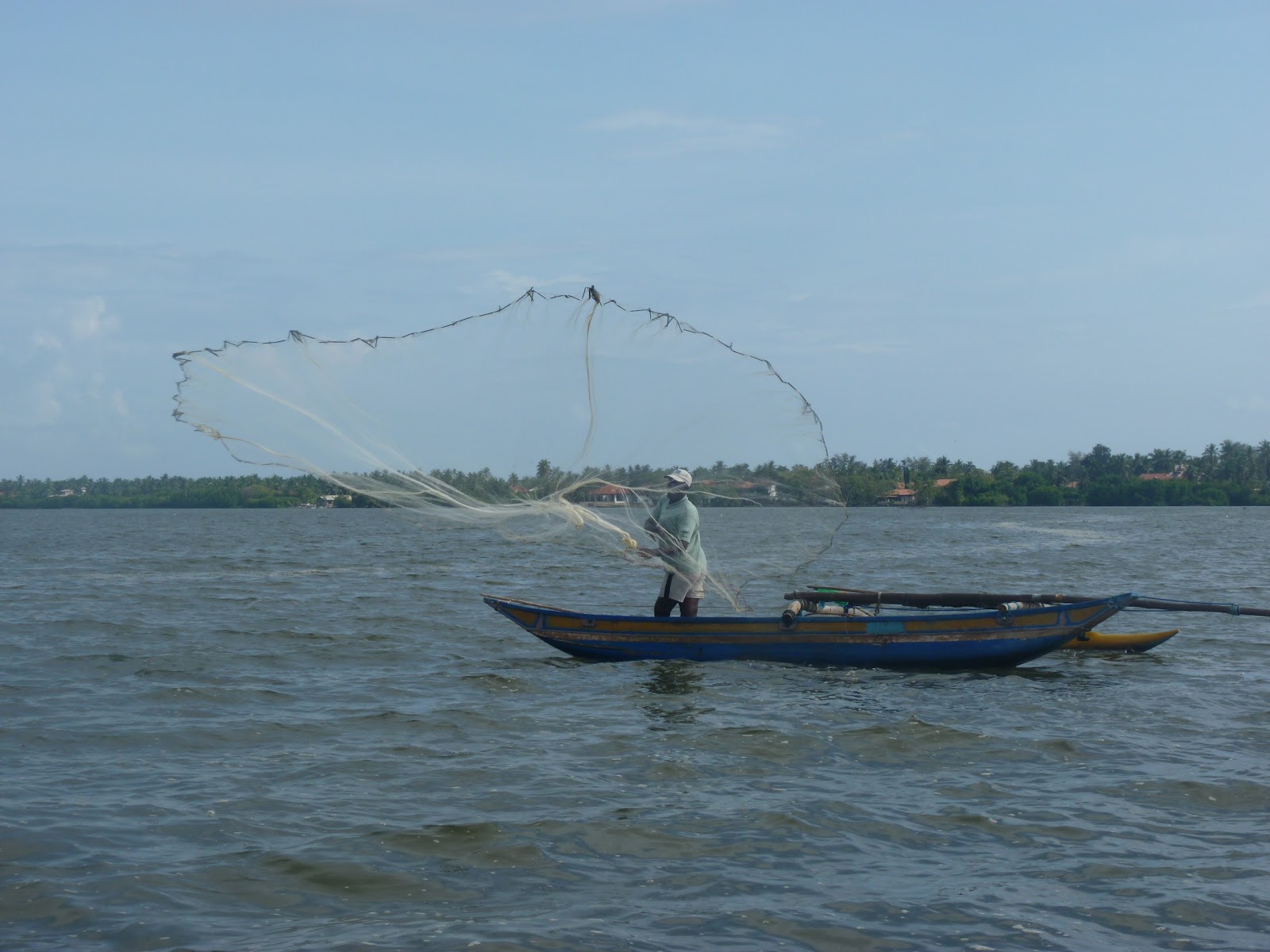 මෙරට ධීවරයින් 13ක් මාලදිවයින් අත්අඩංගුවේ