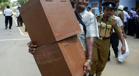 ඡන්ද පෙට්ටි මධ්‍යස්ථාන වෙත ප්‍රවාහනය උදේ 8 සිට