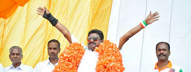 කම්කරු කොංග්‍රසයේ සභාපති ධූරය තොණ්ඩමන්ට