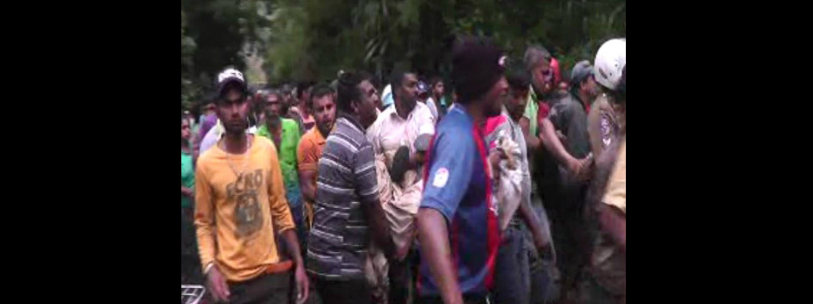 දළු ඔයේ ගිලී 5 දෙනෙකු මරුට