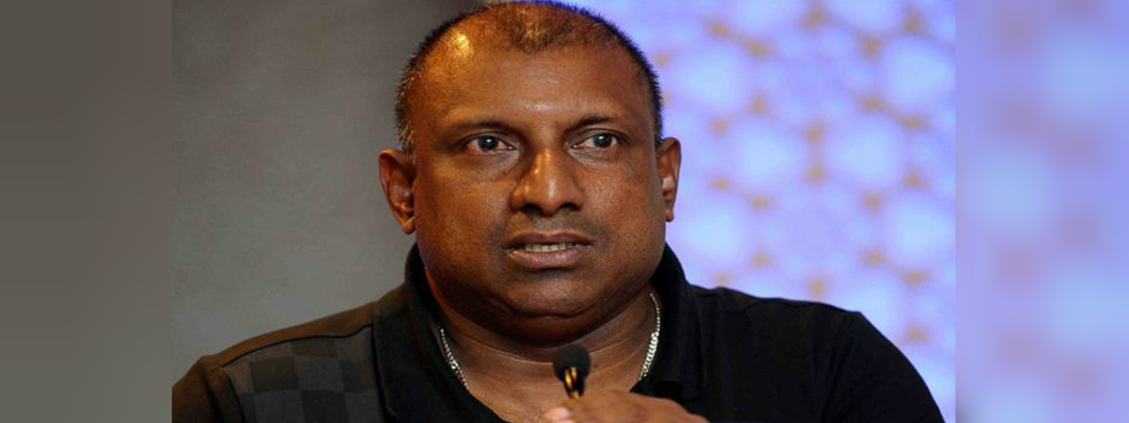 ක්‍රීඩා ඇමතිගේ ආරාධනාවට අරවින්දත් බෑ කියයි