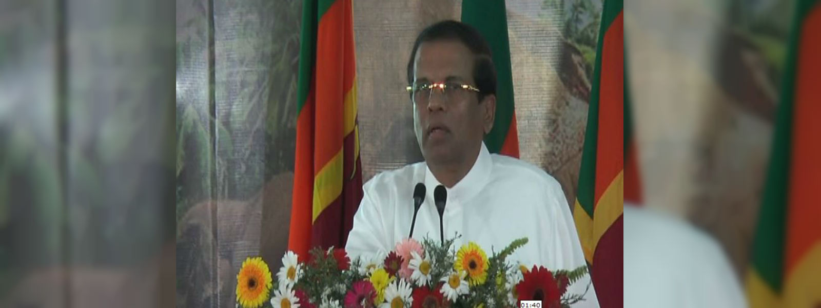 "පොලිතින් තහනමට එරෙහිව පාරට බැස්ස එකම රට ලංකාව"