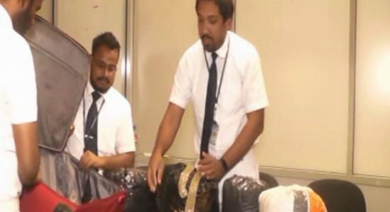වල්ලපට්ටා තොගයක් සමග ලාංකිකයෙකු අත්අඩංගුවට