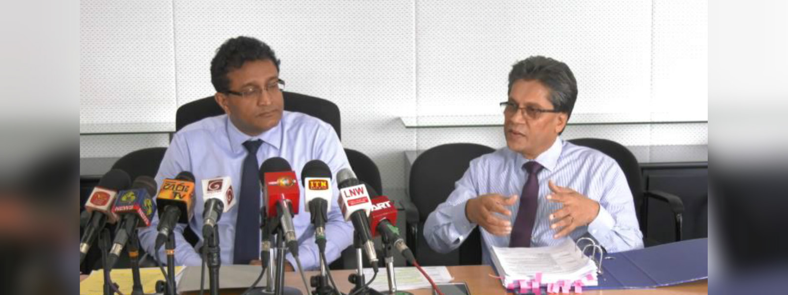 ආයෝජන මණ්ඩලය මේ සිදු කරන්නේ ජනතාව නොමග යැවීමක් ද?