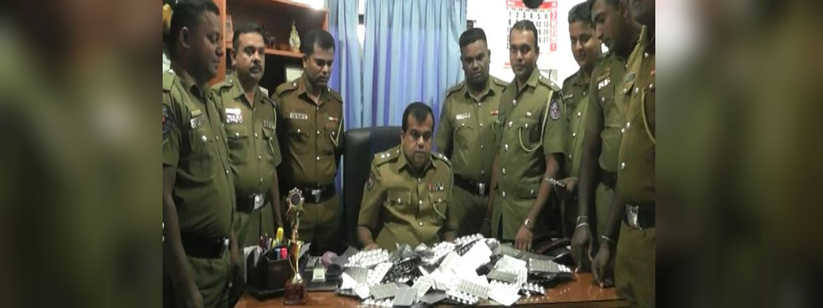 මත්පෙති ජාවාරම්කරුවෙක් ඕමන්තේදී අත්අඩංගුවට    