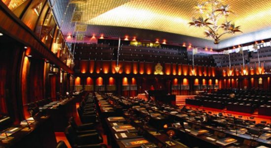 පාර්ලිමේන්තුව 21 වන දා දක්වා කල් තබයි