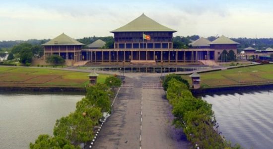 පාර්ලිමේන්තුව අද කුමන මුහුණුවරක් ගනියි ද?