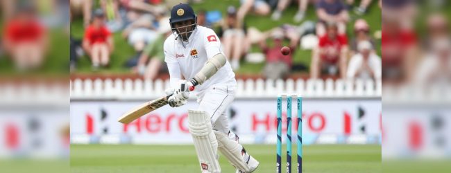 ශ්‍රී ලංකාව ජයග්‍රහණයට ලකුණු 429 ක් පිටුපසින්