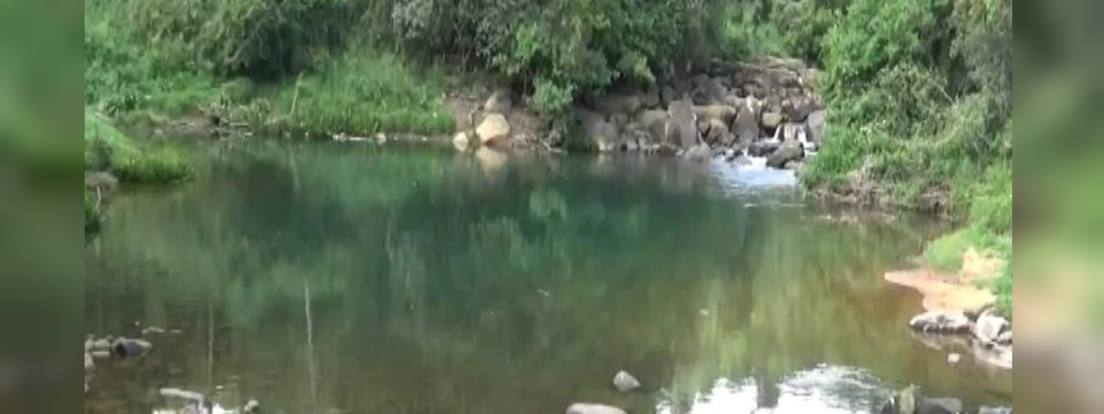 ගලබොඩ ඔයේ දිය නෑමට ගිය දෙදෙනෙකු දියේ ගිලී මරුට