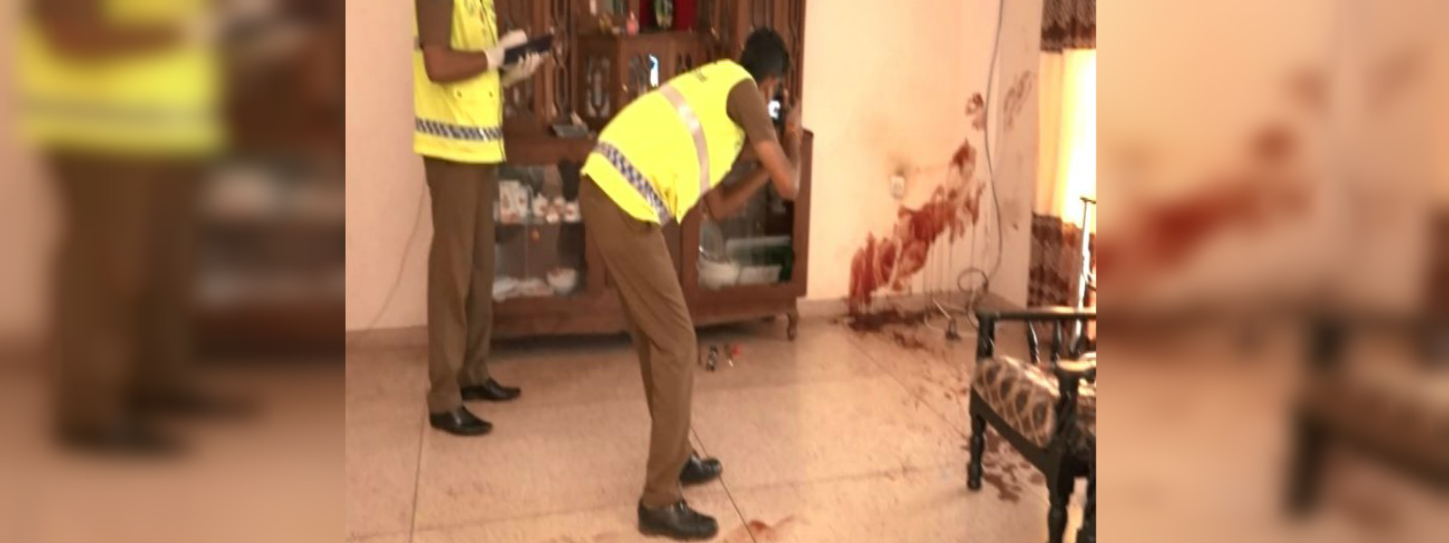 ජාඇලදී පොලිස් සැරයන්වරයෙකු ඝාතනය කෙරේ