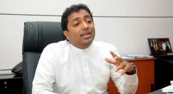 ගර්භණී ගුරුවරියන්ගේ නිර්දේශිත ඇඳුමට බාධා එපා...