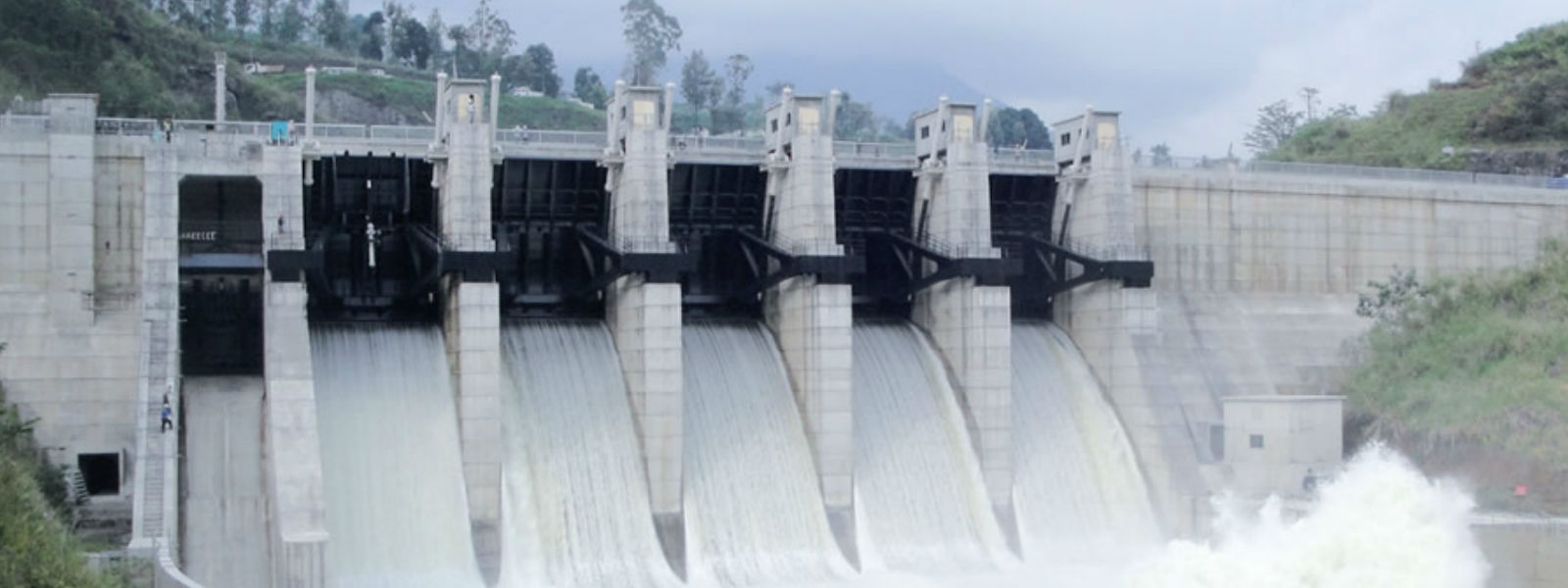 ඉහළ කොත්මලේ වාන් දොරටු විවෘත කරන බව DMC කියයි
