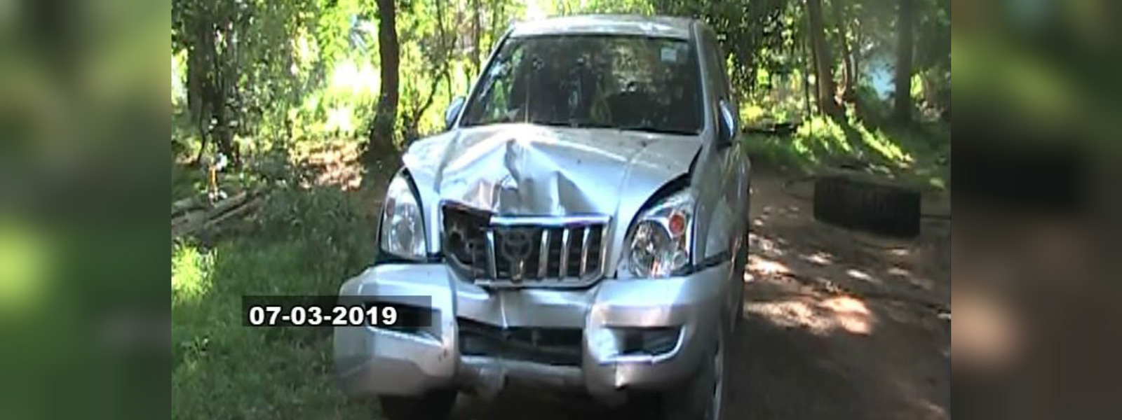 කන්තලේ නිවසක සඟවා තිබූ රජයේ වාහනය