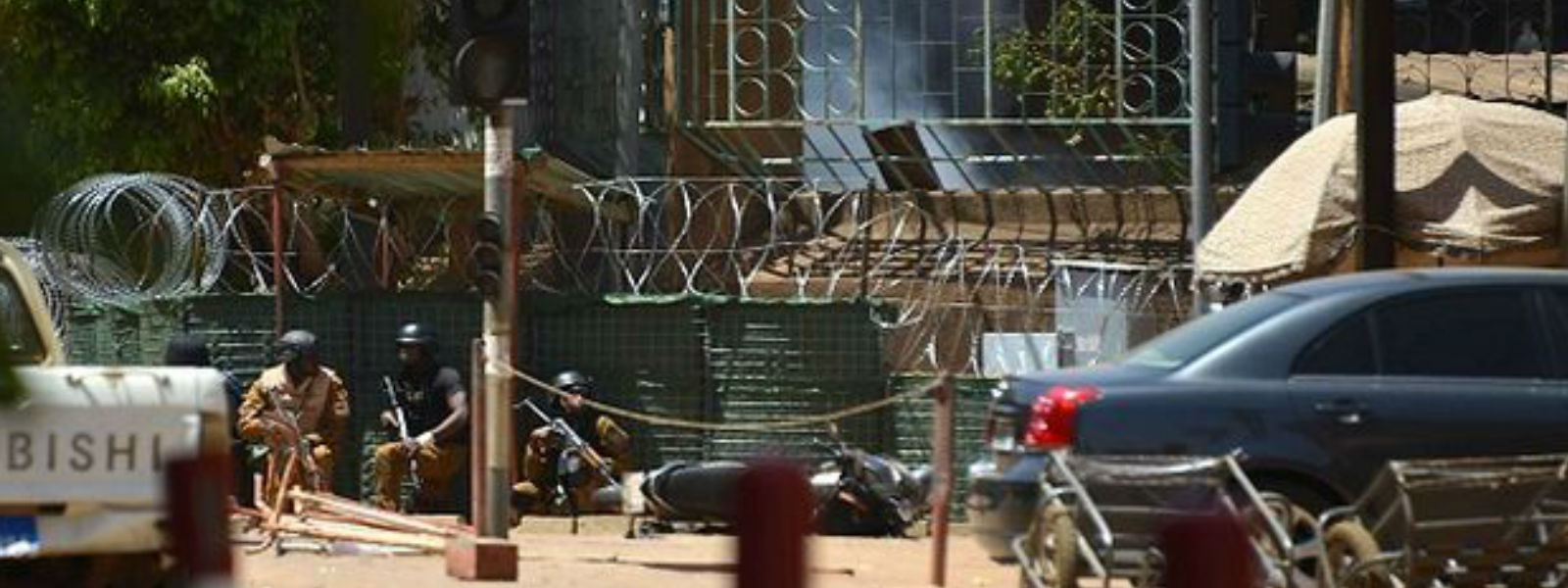 බර්කිනා ෆාසෝහි දේව මෙහෙයක් අතරතුර වෙඩි ප්‍රහාරයක්.