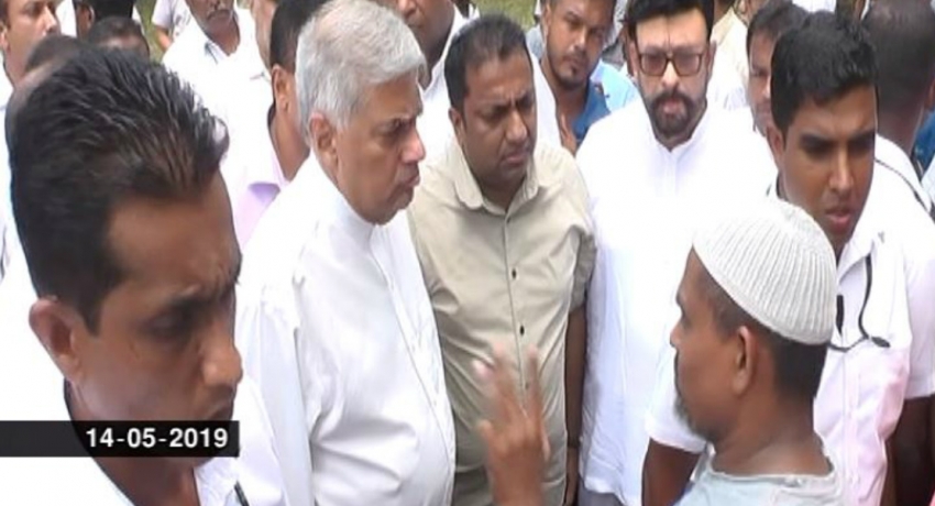 අගමැතිවරයා කලහකාරී සිදුවීම් වාර්තා වූ ප්රදේශවල සංචාරයක