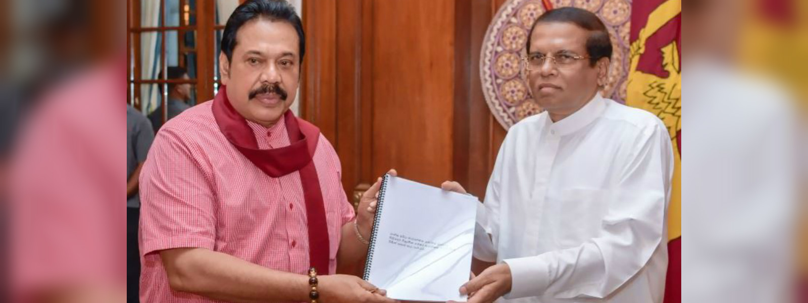 විපක්ෂ නායකගෙන් ජනපතිට වාර්තාවක්