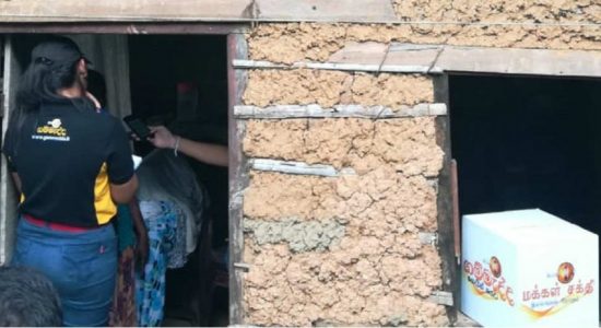 ගම්මැද්ද ගෙයින් ගෙට දෙවැනි දිනටත්