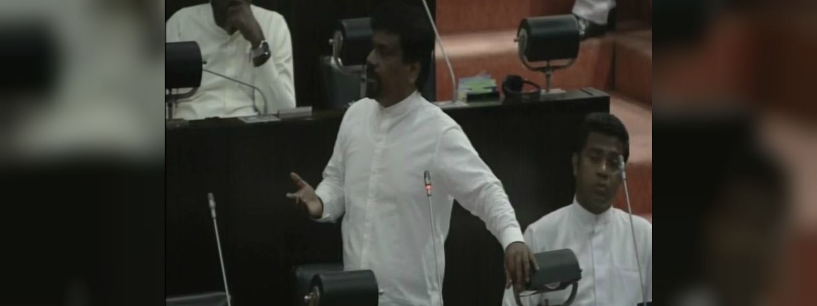 ආණ්ඩුවට එරෙහි විශ්වාසභංගය විවාදයට ගැනේ