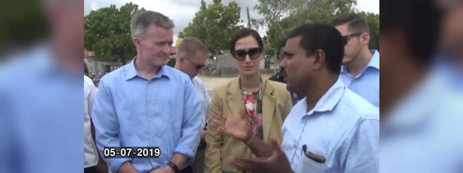 USA සෙනට් සභිකයෝ යාපනයේ ඉඩම් නිරීක්ෂණය කරති